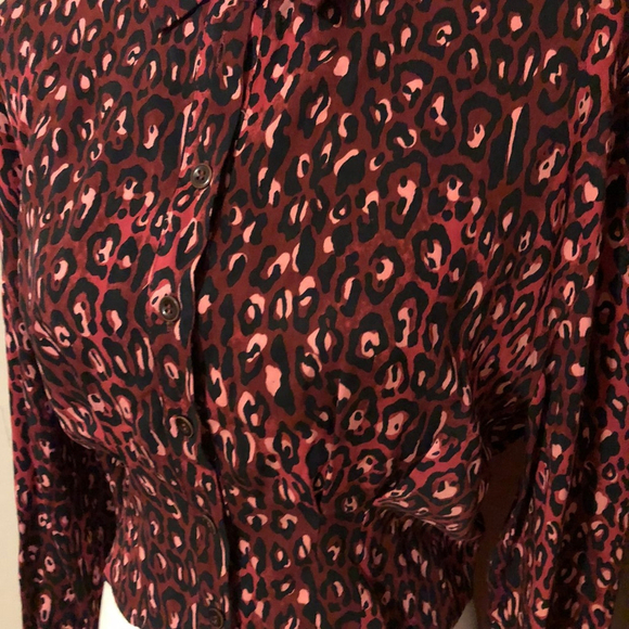 ⭐️Zara Animal Print Button Down Crop Top - Picture 5 of 7